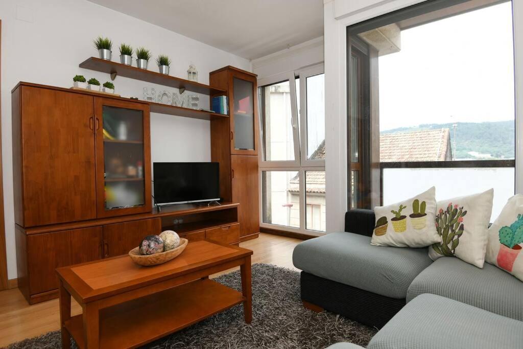 Vut Dos Dormitorios Pontevedra Luaran gambar